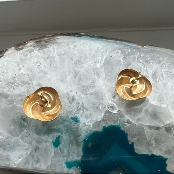 14k yellow gold earrings . - Picture 7 of 9